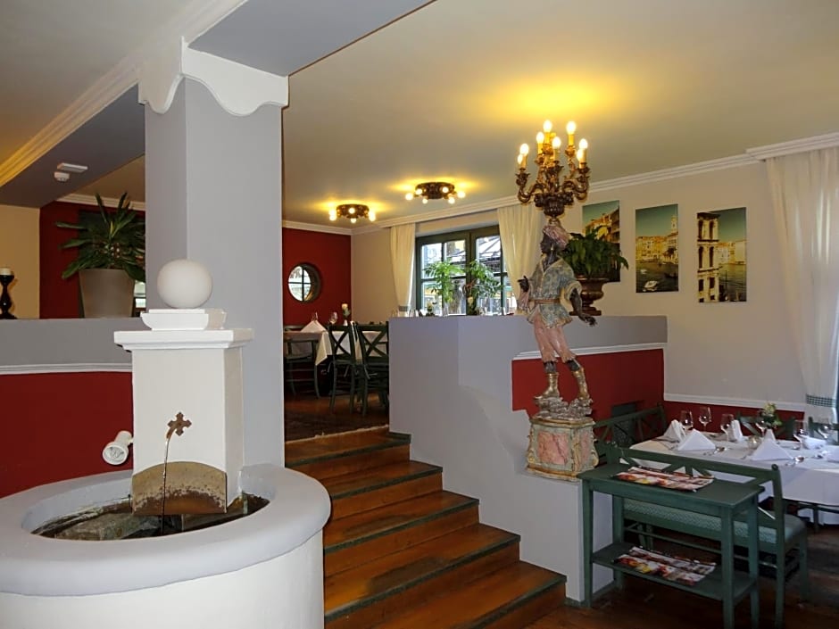 Bhome Gästehaus b&b / Apartments