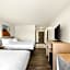 Spark by Hilton Freeport