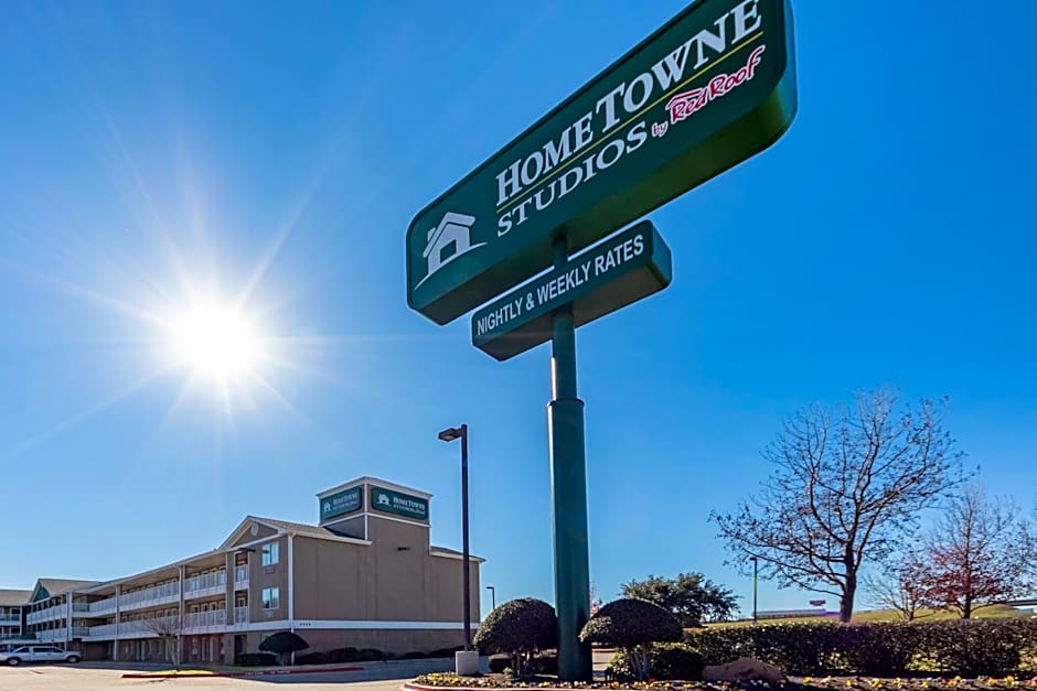 Hometowne Studios Dallas - Mesquite