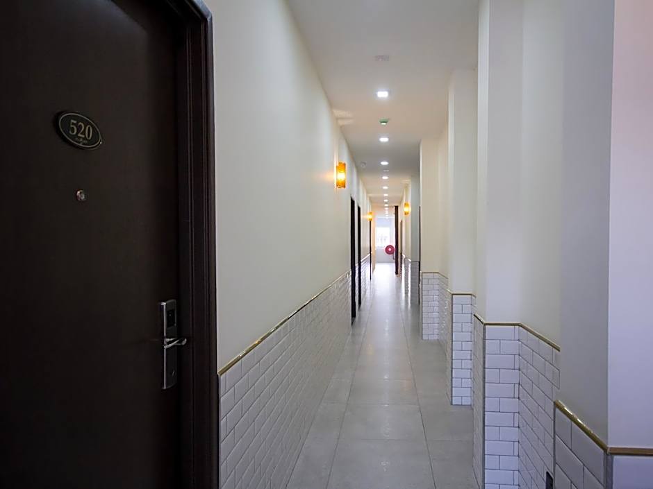 Islander Lodge by LWE