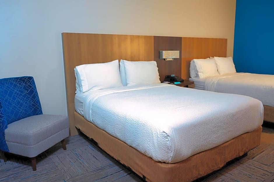 Holiday Inn Express Hotel & Suites Tampa-Oldsmar by IHG