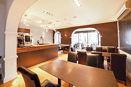 OYO Connaught Hotel Wolverhampton