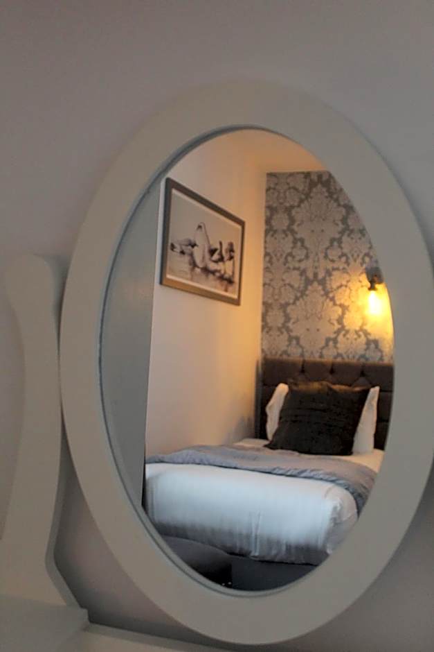 The Mount Pleasant Hotel