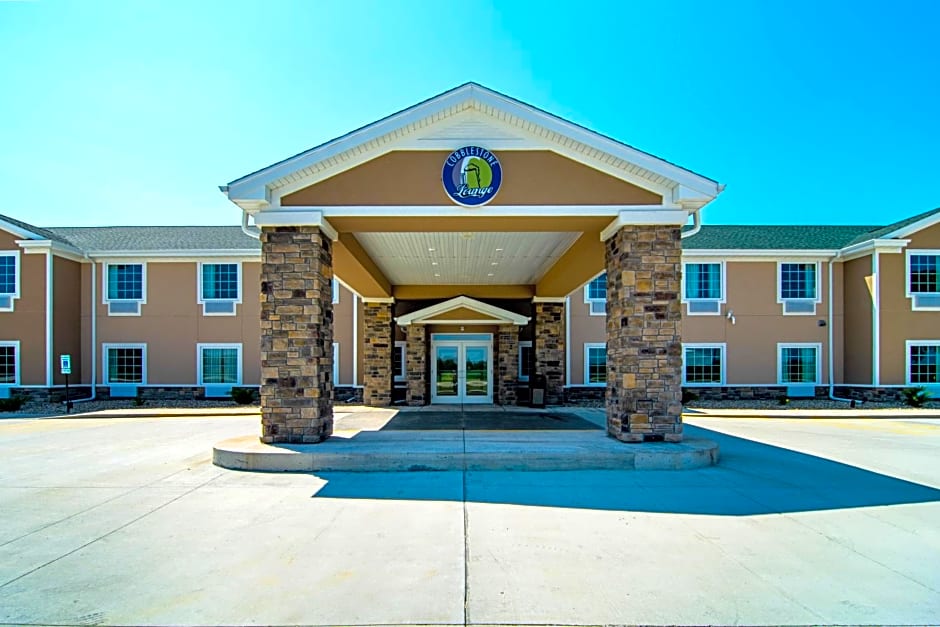 Cobblestone Hotel & Suites - Paxton