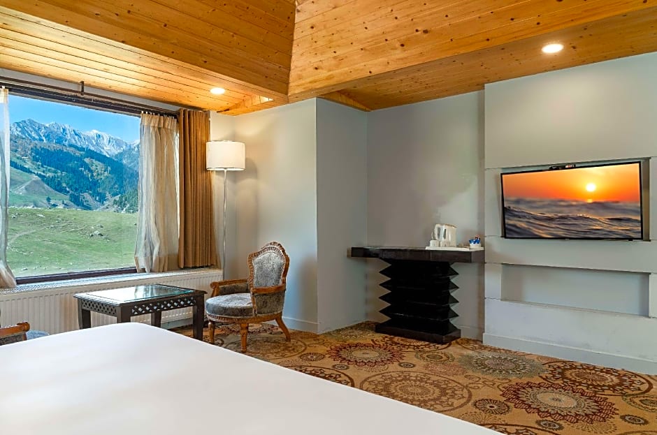 Country Inn & Suites by Radisson, Sonamarg