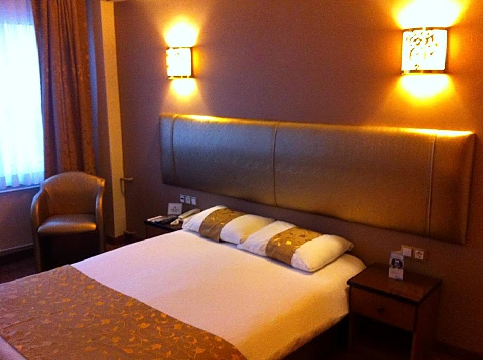 Foto 1 daripada 6 — Standard 1 Double Bed or 2 Beds