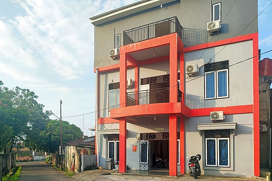 RedDoorz Syariah near Universitas Jambi Telanaipura