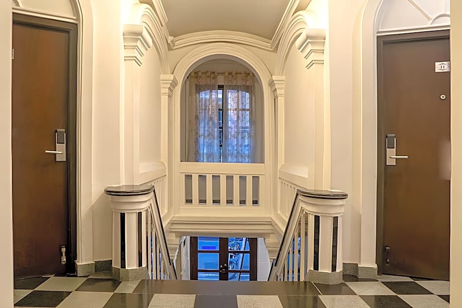Le Chateau - A Heritage Boutique Hotel