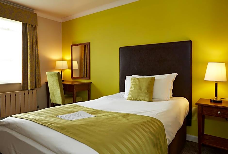 Red Lion Hotel by Greene King Inns