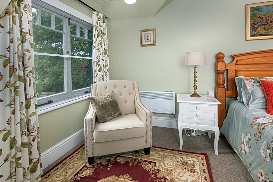 Ashcott Homestead Bed & Breakfast