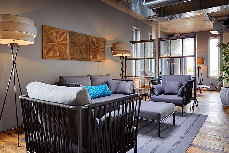 me and all hotel Mainz, by Hyatt