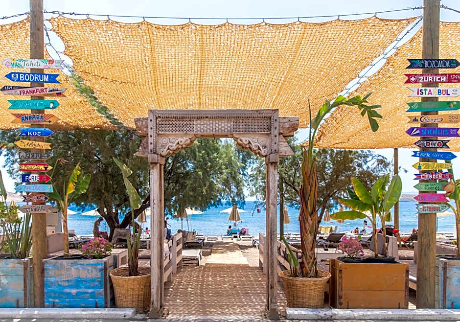 Kefi Beach & Suites