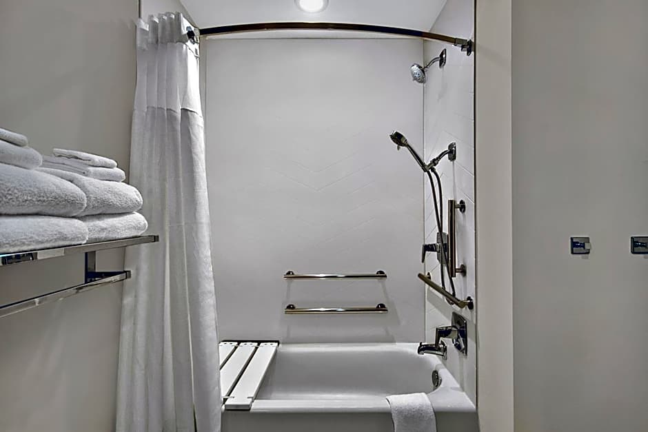 Fairfield Inn & Suites by Marriott Orlando Flamingo Crossing/Western Entrance