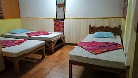 Triple Room with Shared Toilet