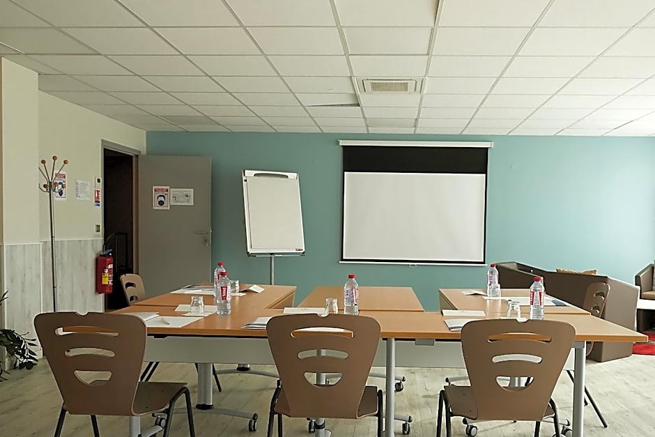 Tulip Inn Massy Palaiseau - Residence