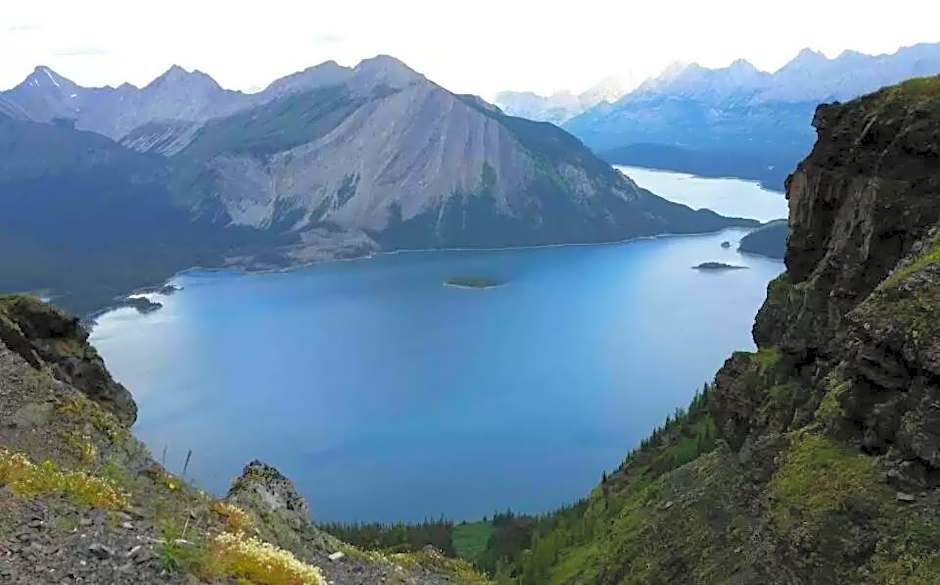 Sunny Tranquil Woods Turret in Falcon Crest Lodge