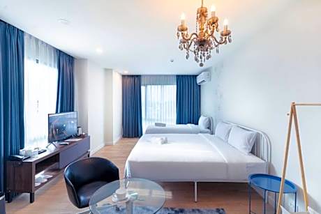 Superior Family Room