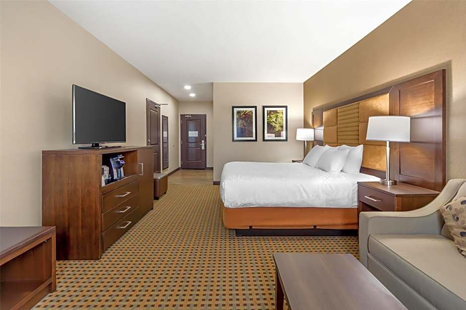 Best Western Plus Hinton Inn & Suites