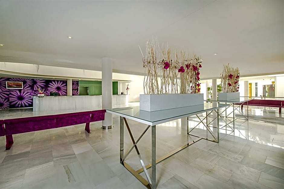 Iberostar Waves Club Cala Barca