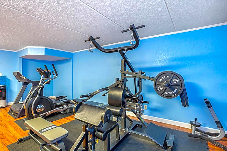 Quality Inn & Suites Near Six Flags East