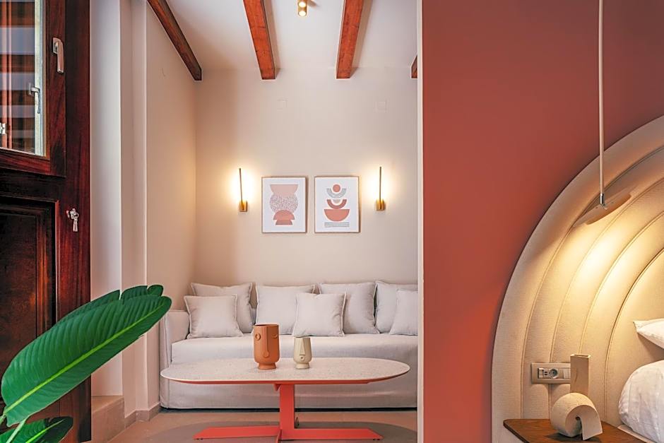 La Montre Luxury Boutique Suites