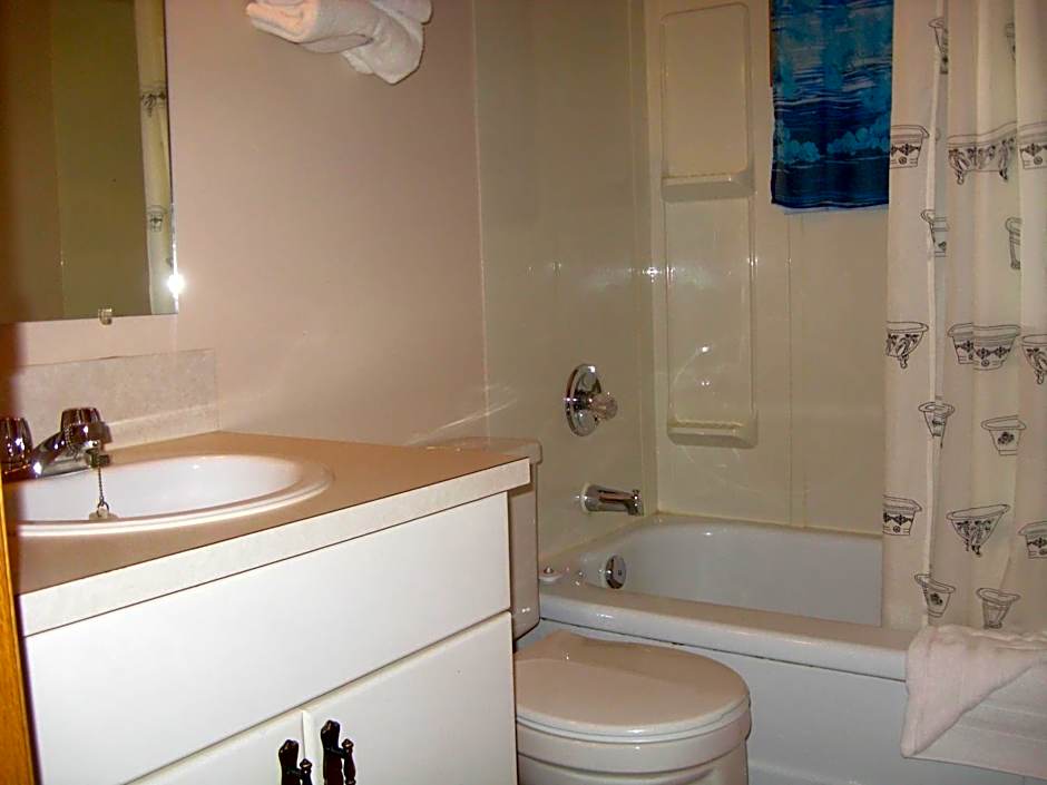 Pals Motel and RV Park