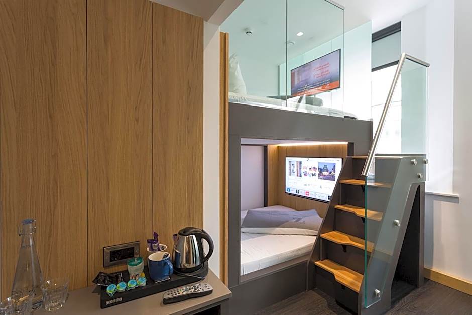 The Z Hotel City