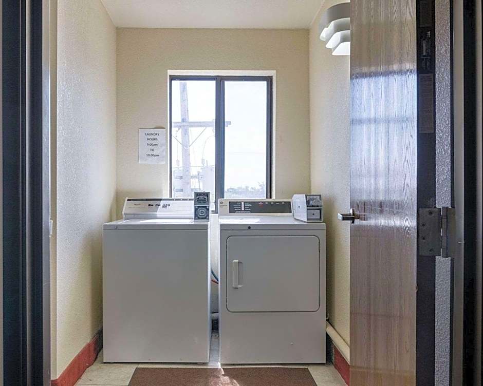 Quality Inn I-70 at Wanamaker