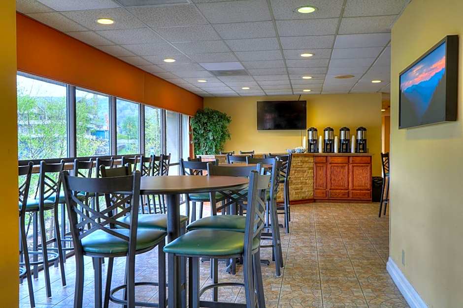 Edgewater Hotel and Conference Center