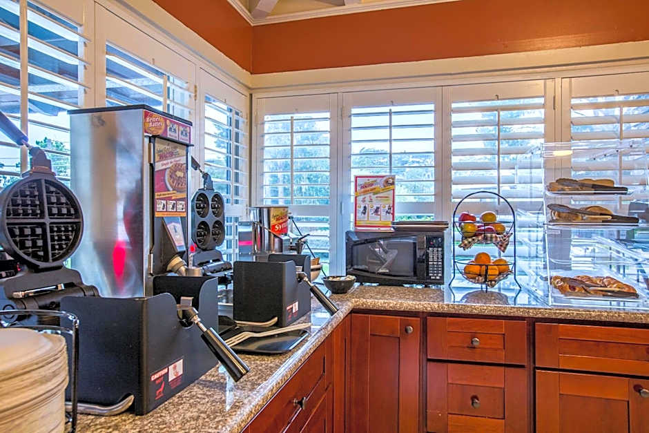 Clarion Collection Wilkie's Inn Pacific Grove - Monterey