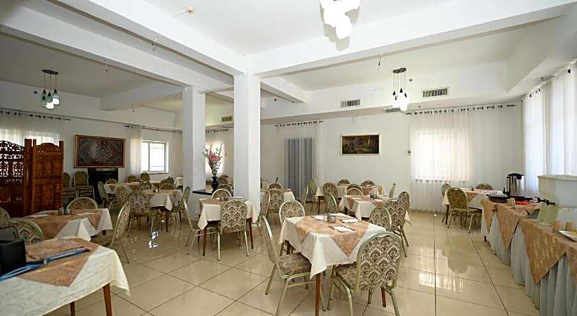 Rivoli Hotel