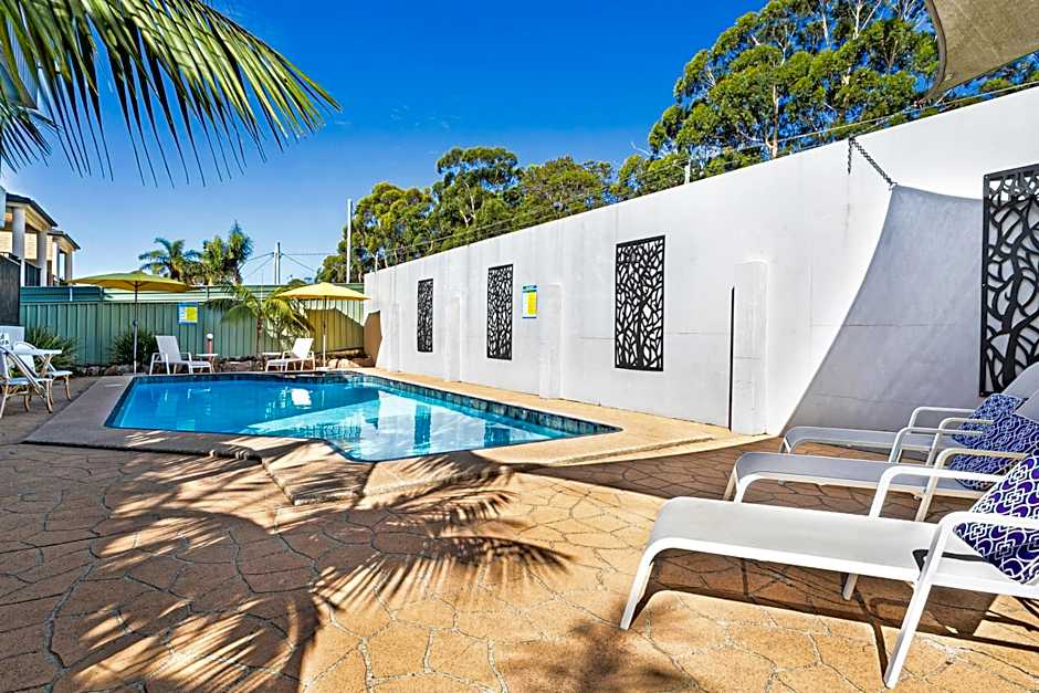 Peninsula Nelson Bay Motel and Serviced Apartments