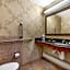 Best Western Plus Silver Saddle Inn