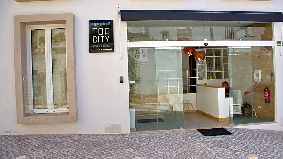 Topcity Hostel & Suites