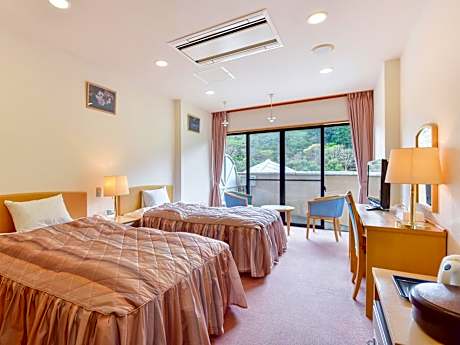 Twin Room - Non-Smoking