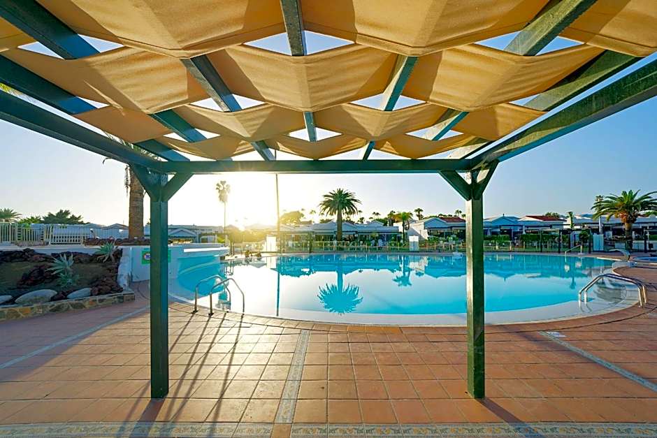 Maspalomas Lago Canary Sunset