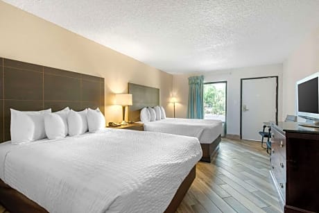 Queen Room with Two Queen Beds - Non-Smoking