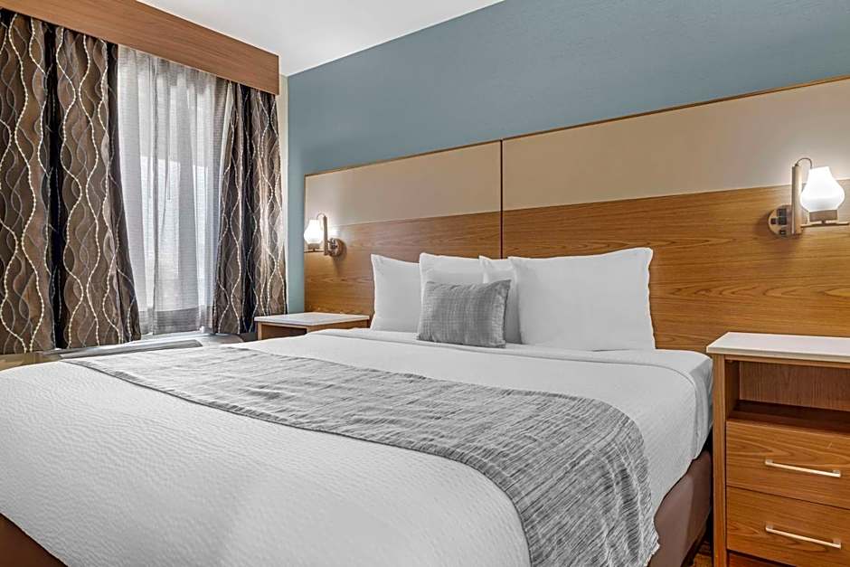 Best Western Carlsbad by the Sea