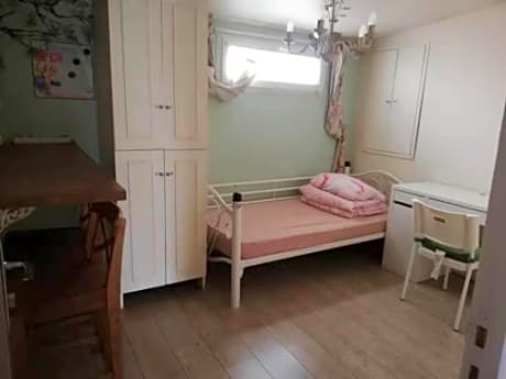 Single Room with Shared Bathroom