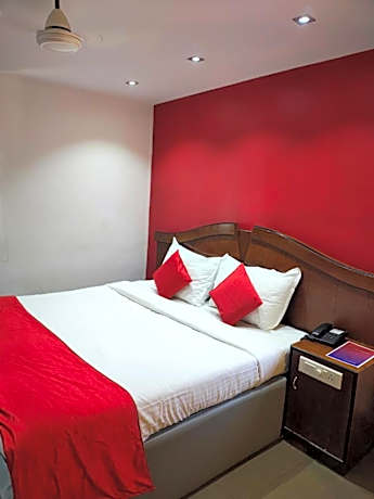 Comfort Deluxe Room