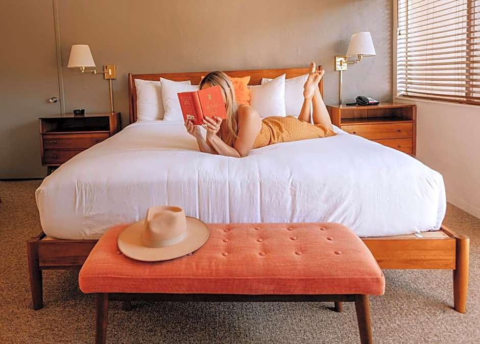 Contenta Inn