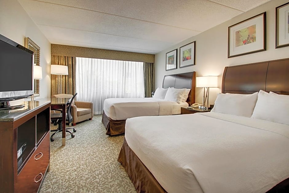 Holiday Inn Westbury-Long Island