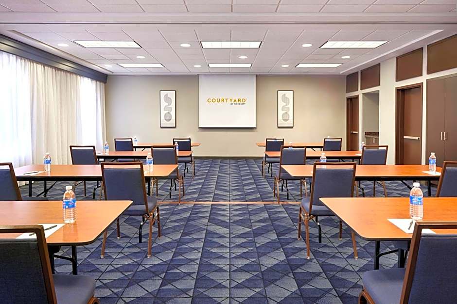 Courtyard by Marriott Waterloo St. Jacobs