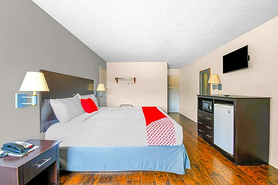 OYO Hotel Irving DFW Airport South