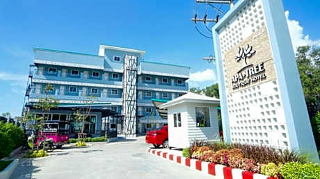 APA-TREE Boutique Hotel