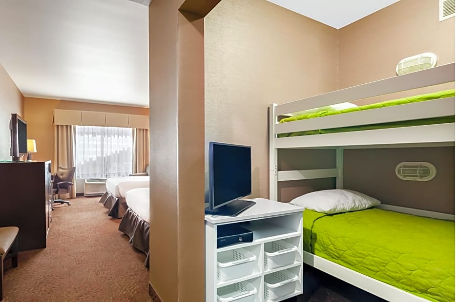 Holiday Inn Express and Suites Missoula By IHG