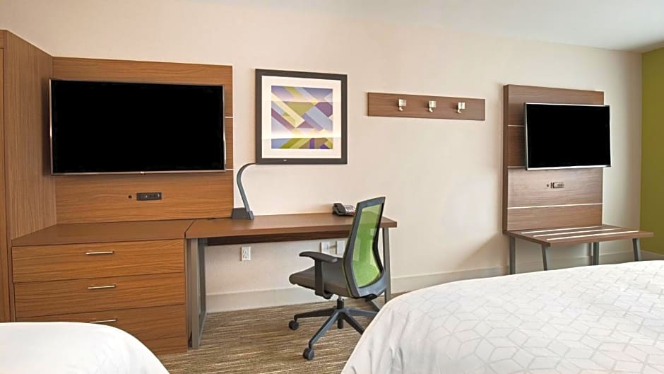 Holiday Inn Express & Suites Racine