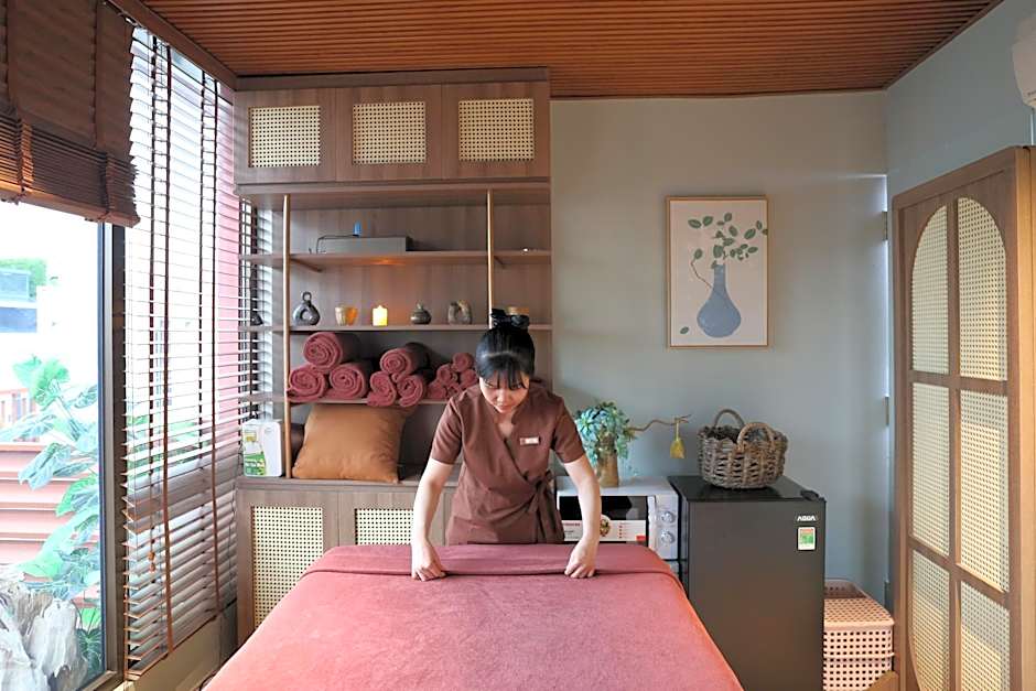 Me Saigon Boutique Hotel