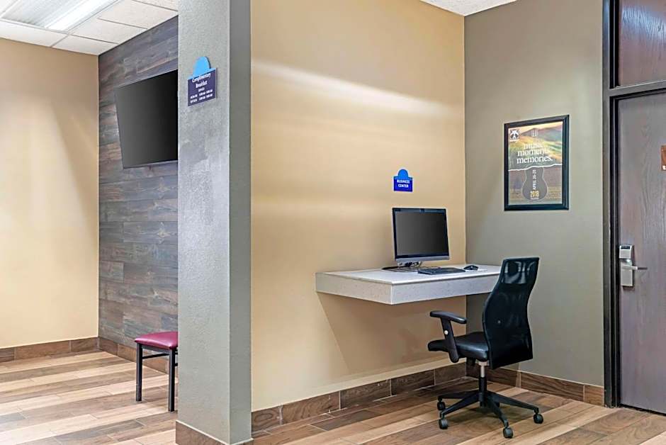 Quality Inn near Speedway