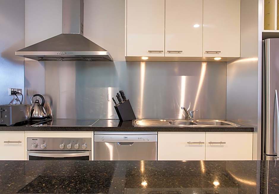 Sullivans Cove Apartments